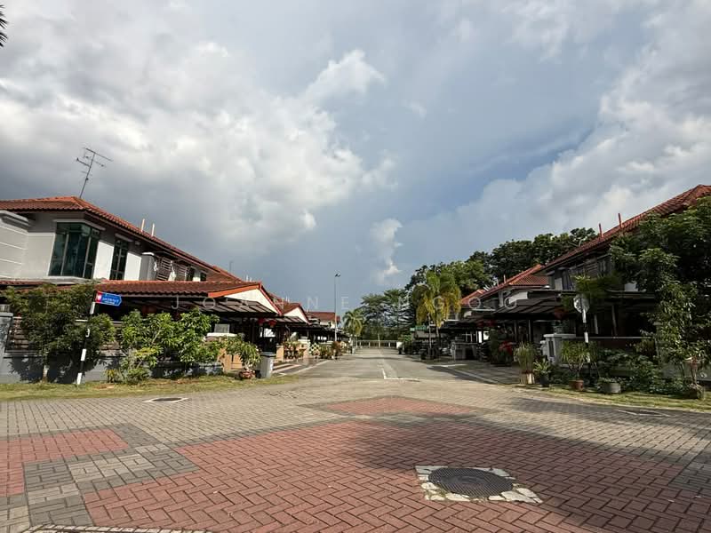Cluster House for Sale in Taman Sutera Utama (Skudai) - Joanne Ngoo - Exterior - PropertyGuru.com.my