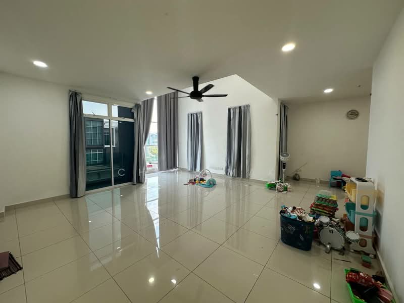 3-storey Terraced House for Rent in Nusa Sentral (Iskandar Puteri (Nusajaya)) - Chloe Mak - Living Room - PropertyGuru.com.my