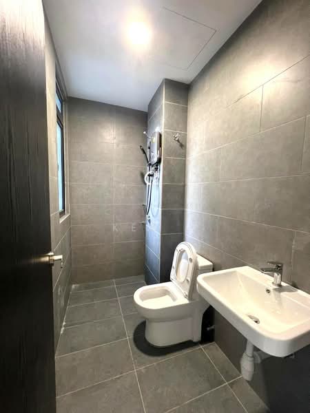 Servis Apartment untuk Disewa di Neu Suites - Kew . - Bathroom - PropertyGuru.com.my