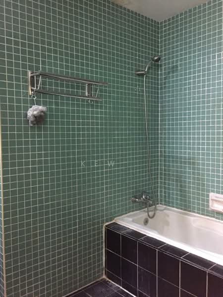 Service Residence for Rent at Holiday Place (D-Villa Residence) - Kew . - Bathroom - PropertyGuru.com.my