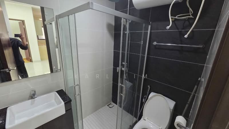 Amberside @ Country Garden Danga Bay untuk Untuk Disewa - RM 2,200 /bulan, Apr 2026 - Bathroom - PropertyGuru.com.my