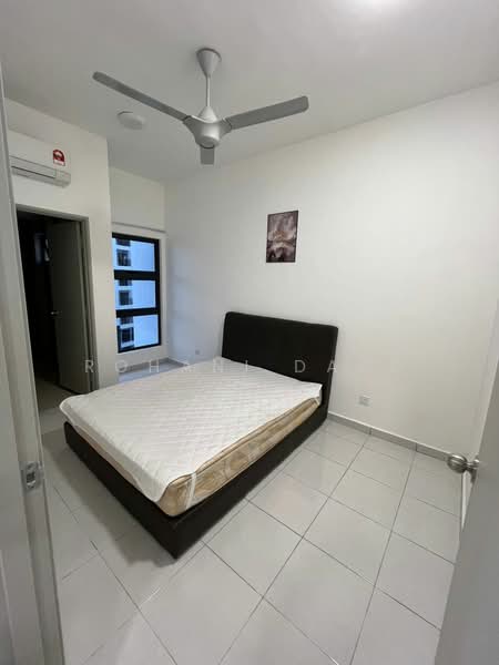 Residensi Emas untuk Untuk Disewa - RM 1,400 /bulan, Mac 2026 - Bedroom - PropertyGuru.com.my