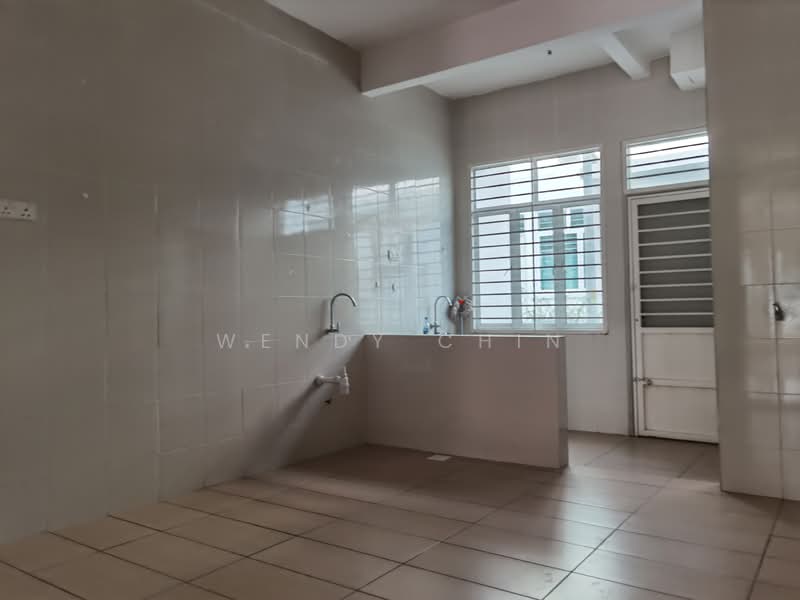 2-storey Terraced House for Sale in TAMAN PUCHONG UTAMA (Puchong) - Wendy Chin - Kitchen - PropertyGuru.com.my