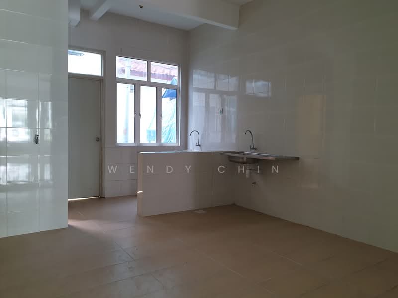 2-storey Terraced House for Sale in TAMAN PUCHONG UTAMA (Puchong) - Wendy Chin - Kitchen - PropertyGuru.com.my