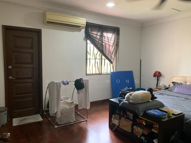 3-storey Terraced House for Sale in Jalan Klang Lama (Old Klang Road) (Kuala Lumpur) - Shimry Wong - Bedroom - PropertyGuru.com.my