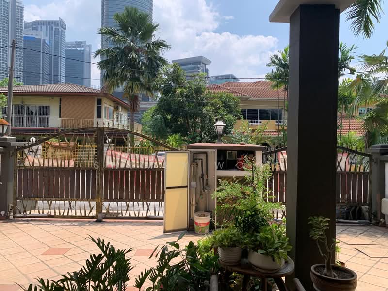 3-storey Terraced House for Sale in Jalan Klang Lama (Old Klang Road) (Kuala Lumpur) - Shimry Wong - Exterior - PropertyGuru.com.my