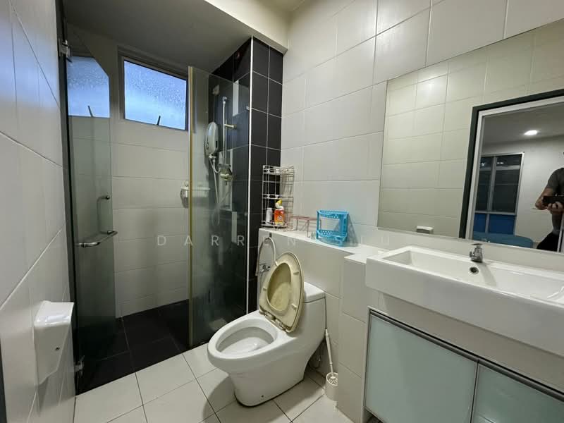 Service Residence for Rent at D'Ambience Residences (Pangsapuri Ikatan Flora) - Darren Siu - Bathroom - PropertyGuru.com.my