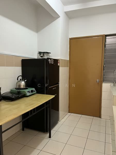 Puncak Banyan untuk Untuk Disewa - RM 1,400 /bulan, Mac 2026 - Kitchen - PropertyGuru.com.my