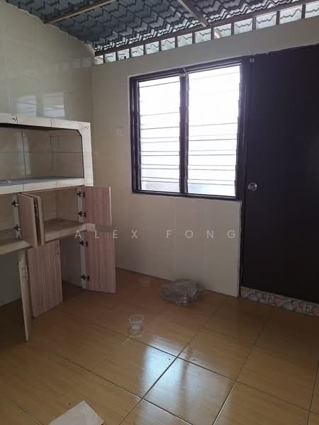 1-storey Terraced House for Sale in Ipoh (Perak) - Alex Fong - Kitchen - PropertyGuru.com.my