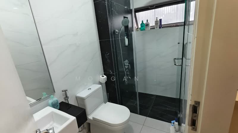 Semi-Detached House for Sale in Glenmarie (Selangor) - Morgan . - Bathroom - PropertyGuru.com.my
