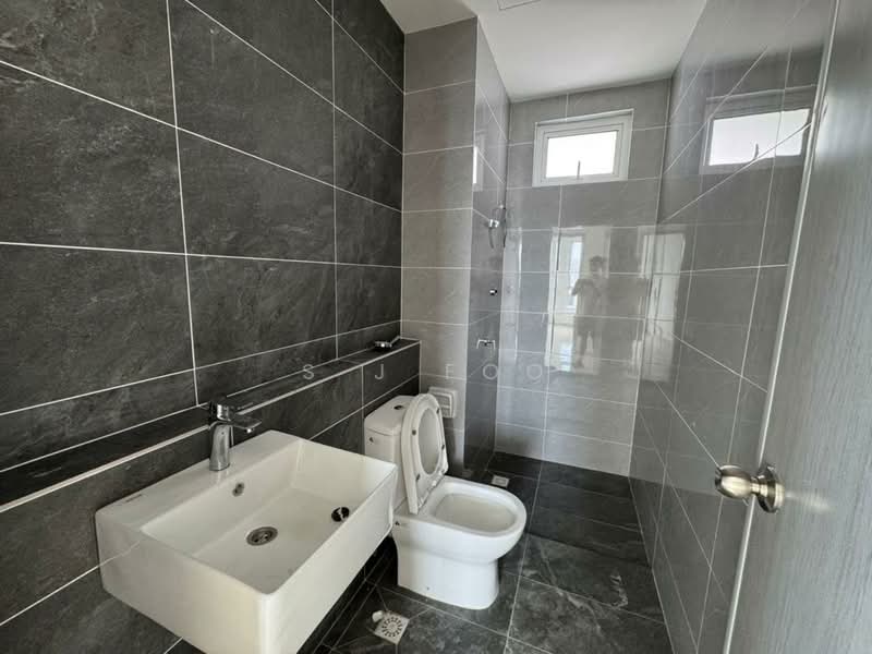 Condominium for Sale at Lucerne Residences - S J Foo - Bathroom - PropertyGuru.com.my