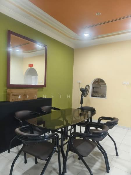 Townhouse for Rent in Kepong (Kuala Lumpur) - Kenneth Siew - Dining Room - PropertyGuru.com.my