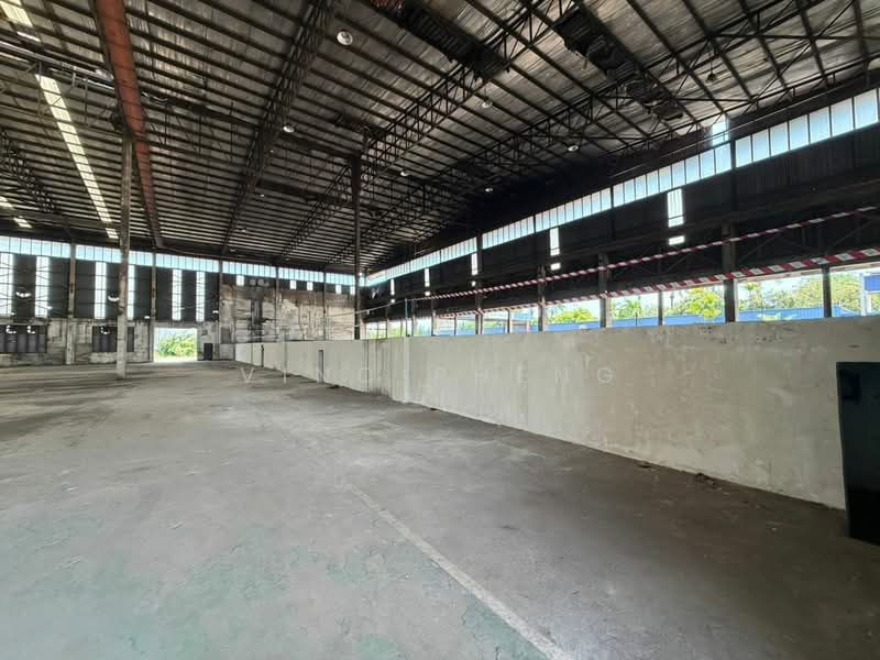 Warehouse for Rent in Kawasan Perindustrian Tangga Batu (Tangga Batu) - Vinc Pheng - Interior - PropertyGuru.com.my
