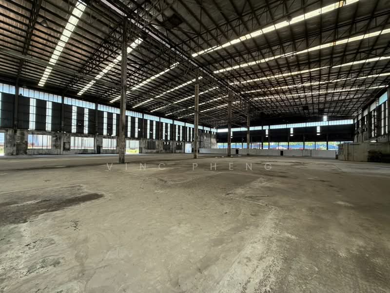 Warehouse for Rent in Kawasan Perindustrian Tangga Batu (Tangga Batu) - Vinc Pheng - Interior - PropertyGuru.com.my