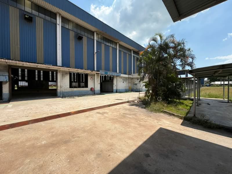 Warehouse for Rent in Kawasan Perindustrian Tangga Batu (Tangga Batu) - Vinc Pheng - PropertyGuru.com.my