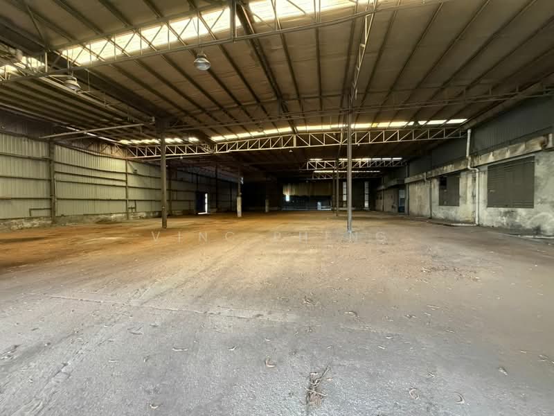 Warehouse for Rent in Kawasan Perindustrian Tangga Batu (Tangga Batu) - Vinc Pheng - PropertyGuru.com.my