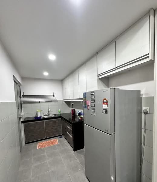 Service Residence for Sale at Park @ One South - Janet Au - Kitchen - PropertyGuru.com.my