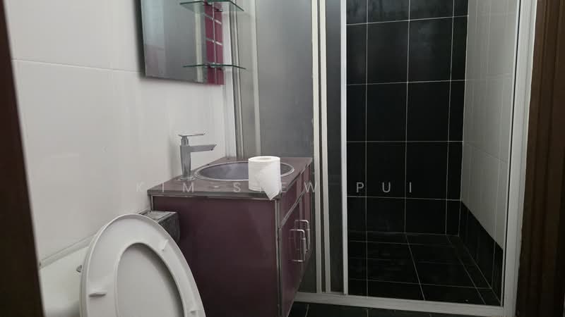 Wakaf Bharu untuk Untuk Disewa - RM 2,200 /bulan, Apr 2026 - Bathroom - PropertyGuru.com.my