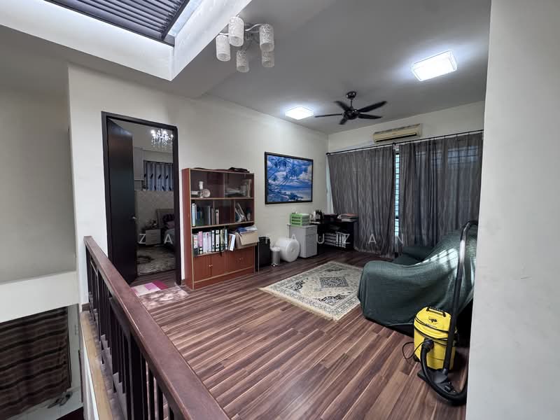 Ivy Terrace, Denai Alam untuk Untuk Dijual - RM 1,080,000, Apr 2026 - Living Room - PropertyGuru.com.my