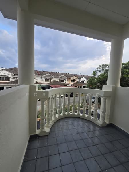 2-storey Terraced House for Sale in Kajang (Selangor) - Robert Foo - Balcony - PropertyGuru.com.my