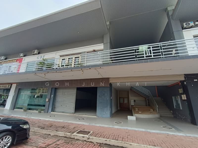 High Traffic Main Road Ground Floor End-Lot Shop @ Kota Laksamana Jaya untuk Untuk Disewa - RM 5,500 /bulan, Mac 2026 - Exterior - PropertyGuru.com.my