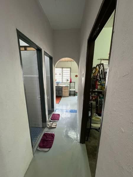 1-storey Terraced House for Sale in Taman Sukun (Bukit Mertajam) - Chii Lee - Corridor - PropertyGuru.com.my