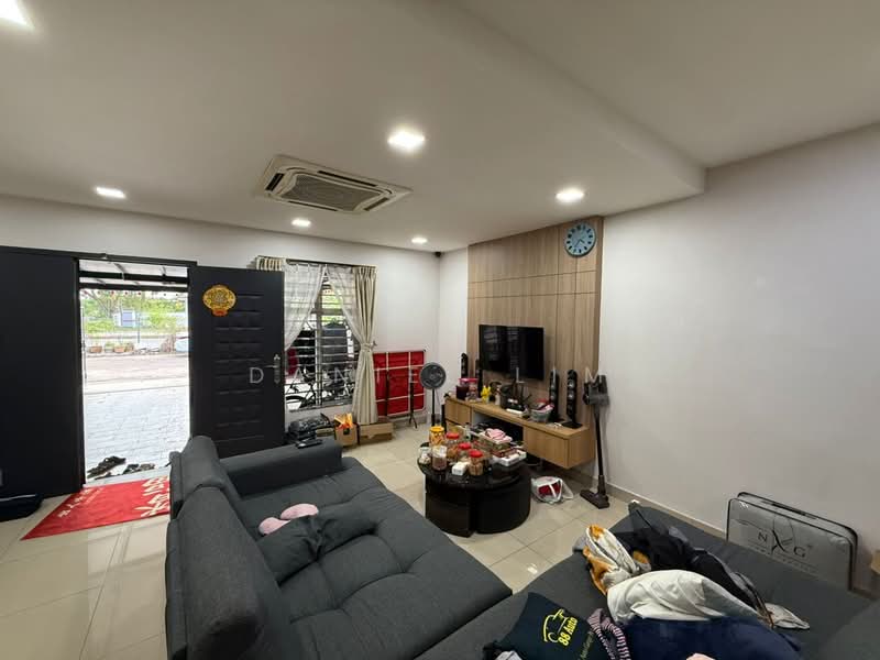 Taman Setia Indah untuk Untuk Dijual - RM 728,000, Mac 2026 - Living Room - PropertyGuru.com.my