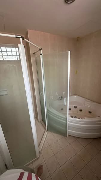 Kondominium untuk Disewa di Scotland Villa - Michael Khng - Bathroom - PropertyGuru.com.my