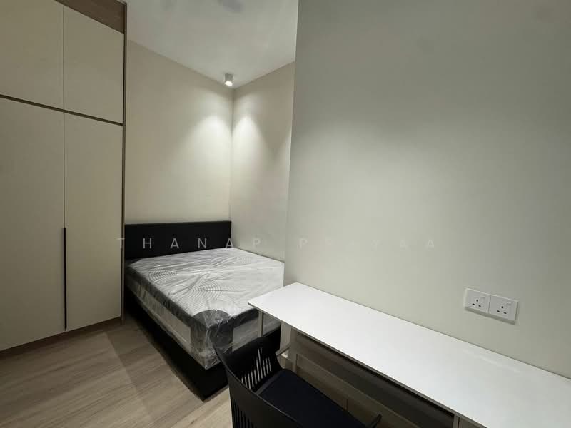 Apartment for Sale at D7 (D'Seven Lagoon Perdana) - Thanap Priyaa - Bedroom - PropertyGuru.com.my