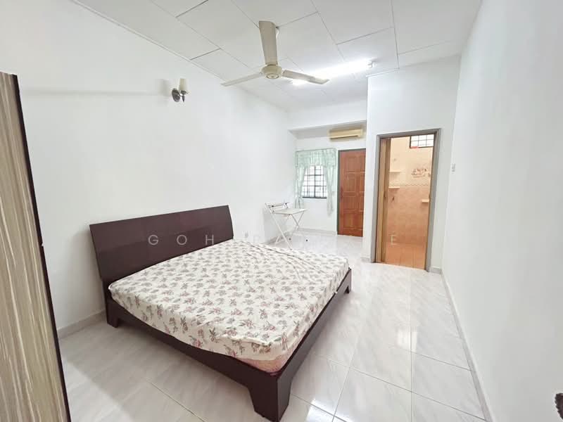 Taman Bukit Kepayang untuk Untuk Disewa - RM 1,800 /bulan, Mac 2026 - Bedroom - PropertyGuru.com.my