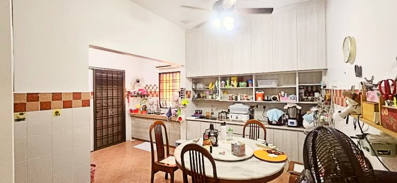 Taman Seri Damai untuk Untuk Dijual - RM 1,000,000, Mac 2026 - Kitchen - PropertyGuru.com.my