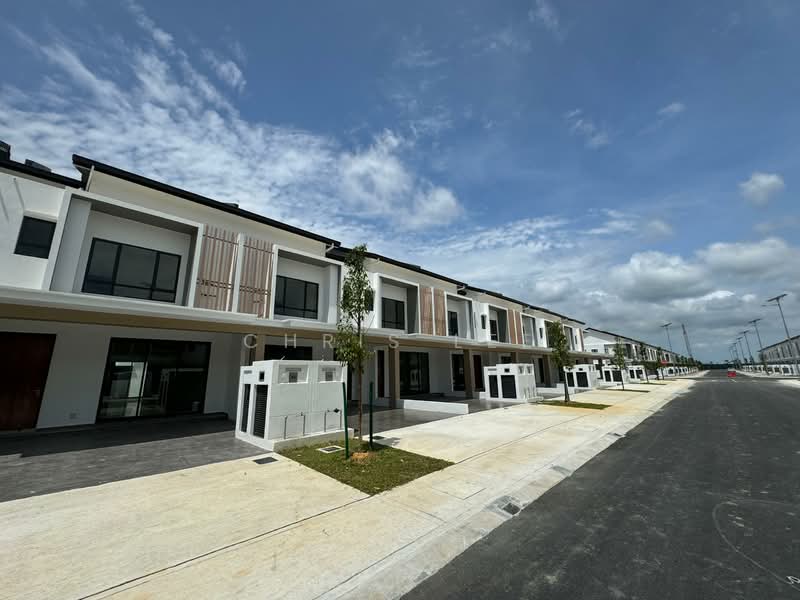 2-storey Terraced House for Rent in Dengkil (Selangor) - Chris Lee - Exterior - PropertyGuru.com.my