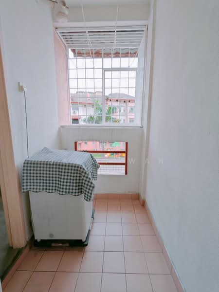 Pangsapuri untuk Dijual di Sentosa Court - Jacky Wan - Balcony - PropertyGuru.com.my