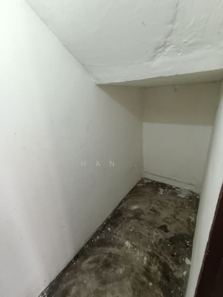 2-storey Terraced House for Sale in Taman Overseas Union (Taman Oug) (Jalan Klang Lama (Old Klang Road)) - Han . - Interior - PropertyGuru.com.my