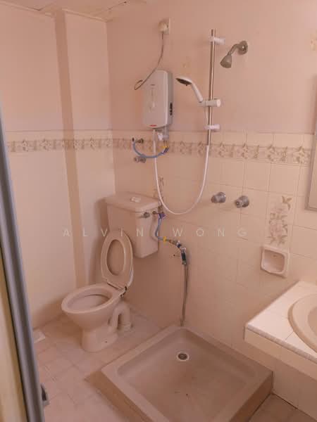 Condominium for Rent at Regency Terrace - Alvin Wong - Bathroom - PropertyGuru.com.my