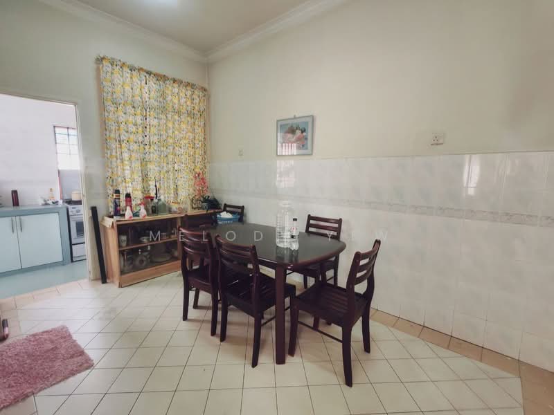 2-storey Terraced House for Sale in Taman Seri Orkid (Skudai) - Melody Yew - Dining Room - PropertyGuru.com.my