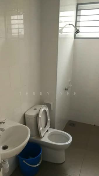 Nadayu 92 untuk Untuk Disewa - RM 2,800 /bulan, Mac 2026 - Bathroom - PropertyGuru.com.my