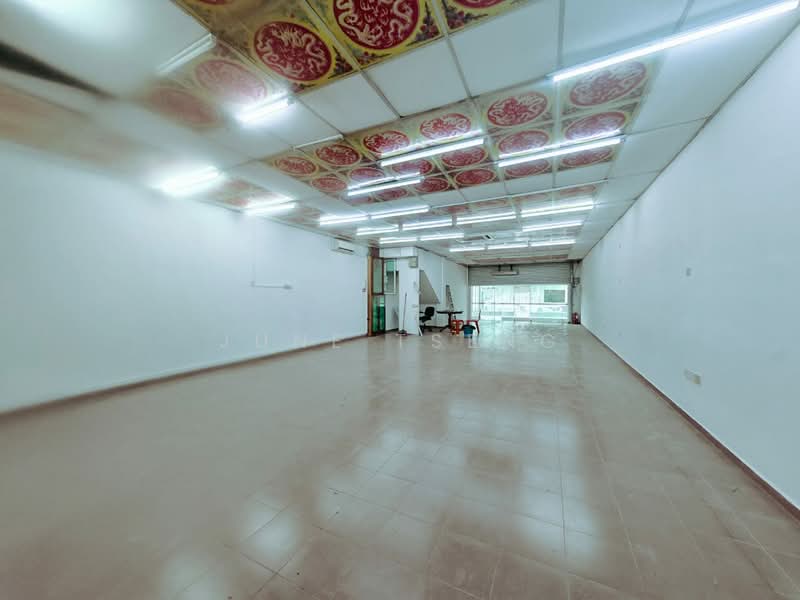 Shop for Rent in Johor Bahru (Johor) - June Tseng - Interior - PropertyGuru.com.my