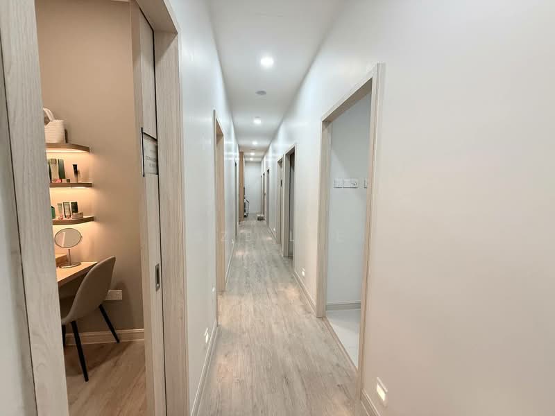 Shop for Rent in Taman Mount Austin (Tebrau) - Sze Lee - Corridor - PropertyGuru.com.my