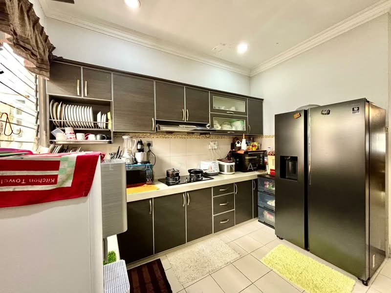 Nilai Impian Laman Kenanga untuk Untuk Dijual - RM 530,000, Mac 2026 - Kitchen - PropertyGuru.com.my