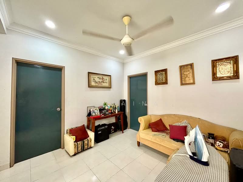 Nilai Impian Laman Kenanga untuk Untuk Dijual - RM 530,000, Mac 2026 - Living Room - PropertyGuru.com.my