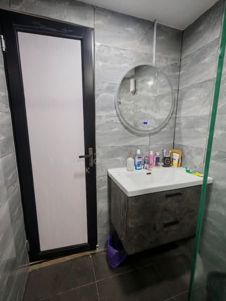 1-storey Terraced House for Sale in Taman Sentosa (Klang) - Yong Weng Kong - Master Bathroom - PropertyGuru.com.my