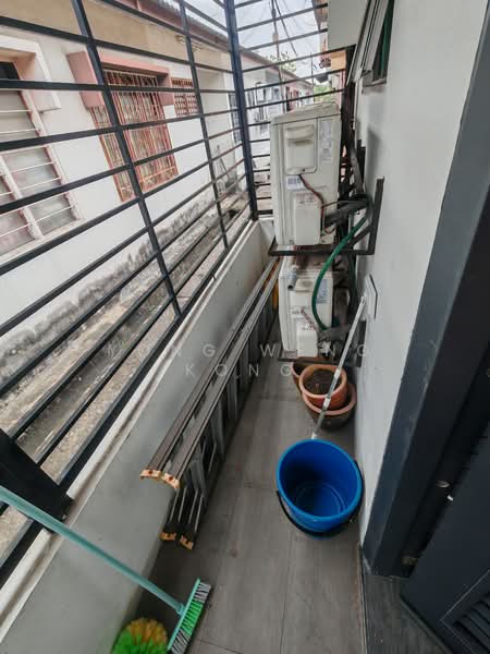 1-storey Terraced House for Sale in Taman Sentosa (Klang) - Yong Weng Kong - Balcony - PropertyGuru.com.my