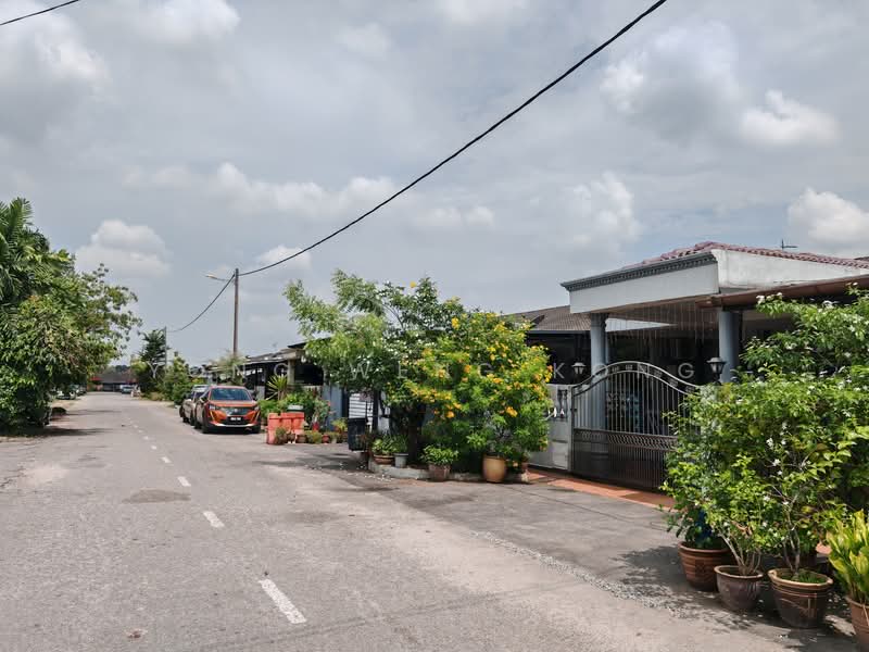 1-storey Terraced House for Sale in Taman Sentosa (Klang) - Yong Weng Kong - Exterior - PropertyGuru.com.my