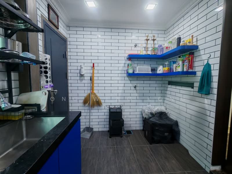 1-storey Terraced House for Sale in Taman Sentosa (Klang) - Yong Weng Kong - Kitchen - PropertyGuru.com.my