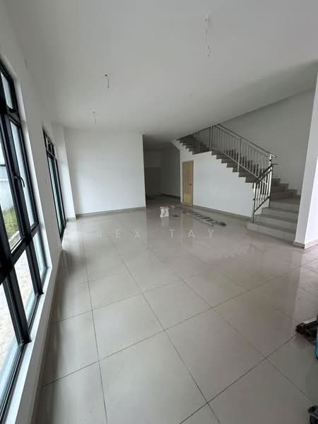 Cluster House for Sale in Taman Mount Austin (Tebrau) - Rex Tay - Living Room - PropertyGuru.com.my