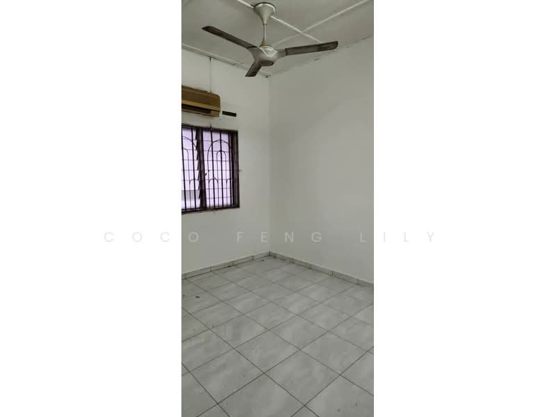 1-storey Terraced House for Sale in Taman Johor Jaya (Johor Bahru) - Coco Feng Lily - Interior - PropertyGuru.com.my
