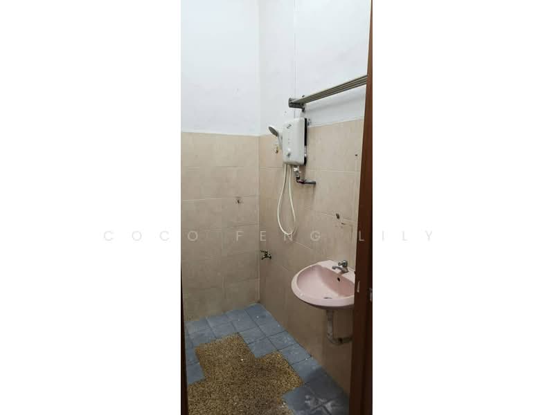 1-storey Terraced House for Sale in Taman Johor Jaya (Johor Bahru) - Coco Feng Lily - PropertyGuru.com.my