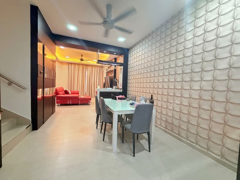 2-storey Terraced House for Rent in Taman Cahaya Pelangi (Kluang) - Chia Yin Kow - Living Room - PropertyGuru.com.my