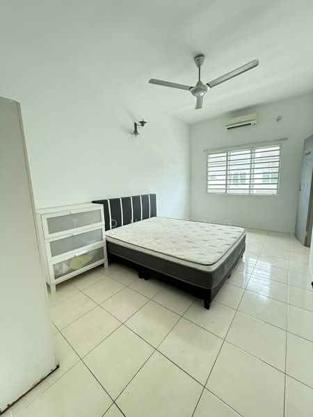 Taman Bercham Baru untuk Untuk Disewa - RM 1,800 /bulan, Mac 2026 - Bedroom - PropertyGuru.com.my